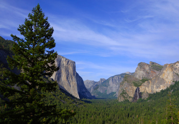 Yosemite Awaits (e)